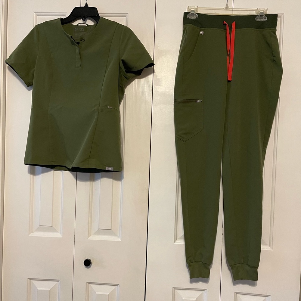 FIGs scrub set LIMITED EDITION (Bristol Slim Henley Top XS Zamora Joggers XS/T)